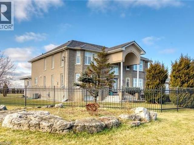 283 Second Road E, Stoney Creek, ON, L8J 3J1 house for sale | Listing ID 40858 | Royal LePage