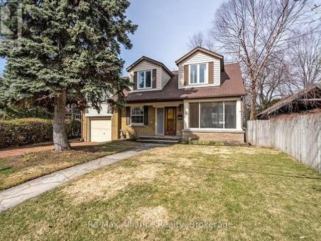 283 Spruce Street, Oakville Oo Old Oakville, ON, L6J 2G8 house for sale | Listing ID W12949 | Royal LePage