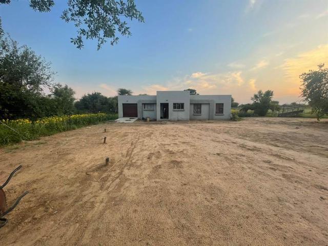 284.6 ha Farm in Bela Warmbaths
