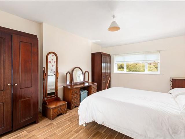 Sale Agreed | Hillcrest, Ryland Road, Bunclody, Co. Wexford DNG O' & O'Connor 4996 MyHome. Ie Residential