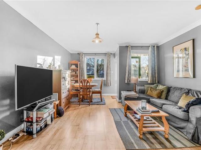 285,000 | 2 Chestnut House 23 Applewood Square, Swords, County Dublin PropertyTeam Paul Reddy 4968 MyHome. Ie Residential