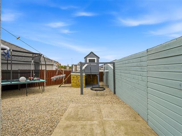 285,000 | 2 Riverchapel Square, Riverchapel, Co. Wexford Sherry FitzGerald O'Leary Kinsella 5022 MyHome. Ie Residential