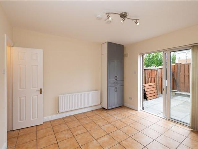 285,000 | 3 Ellensborough Lodge, Kiltipper, Dublin 24 BROE Auctioneers 5001 MyHome. Ie Residential