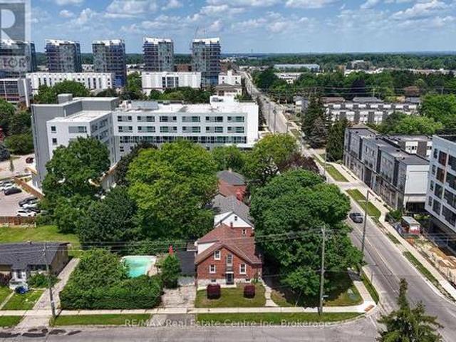 285 Albert Street W, Waterloo, ON, N2L 3T9 house for sale | Listing ID X13709 | Royal LePage