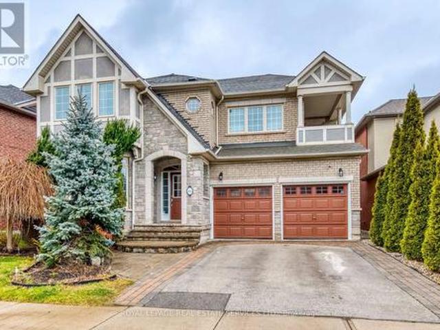 285 Great Lakes Boulevard, Oakville, ON, L6L 6V2 house for lease | Listing ID W13516 | Royal LePage