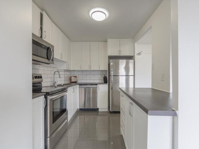 285 Erb St. W. 1 Bedroom Apartment for Rent at 285 Erb St W, Waterloo, ON N2L 1W5 Maple Hills