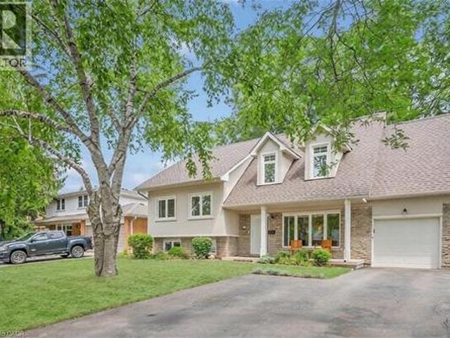 285 Surrey Drive, Oakville, ON, L6L 3T6 house for sale | Listing ID 40849 | Royal LePage