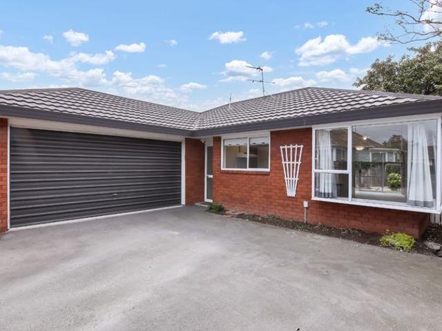 2/86 Aorangi Road, Bryndwr, Christchurch City