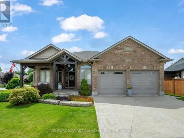 286 Dufferin Street, Central Elgin Belmont, ON, N0L 1B0 house for sale | Listing ID X13713 | Royal LePage