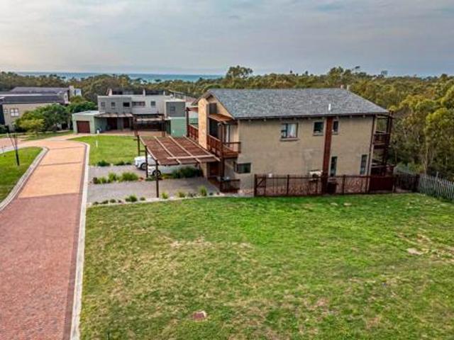 286 m² Land available in Summerstrand