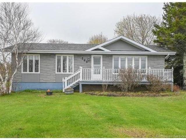286 Saint Pierre E. Blvd, Caraquet, NB, E1W 1B5 house for sale | Listing ID NB140051 | Royal LePage