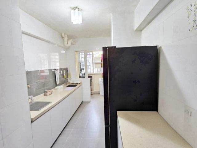 286C Compassvale Crescent HDB Apartment For Sale, $638,000, 3 Bed 2 Bath 1,001 sqft $637.00 psf