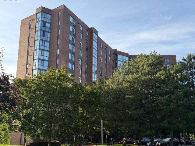 2871 Richmond Road West #1406 Ottawa, ON K2B8M5