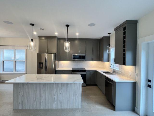 287 Marketway Lane – STUNNING TIMBERLEA 4 BED 3.5 BATH AVAILABLE NOW!