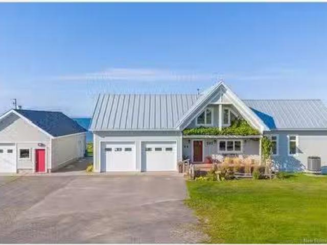 287 Rue De L'Ile St, Caraquet, NB, E1W 1B5 Luxury House for.