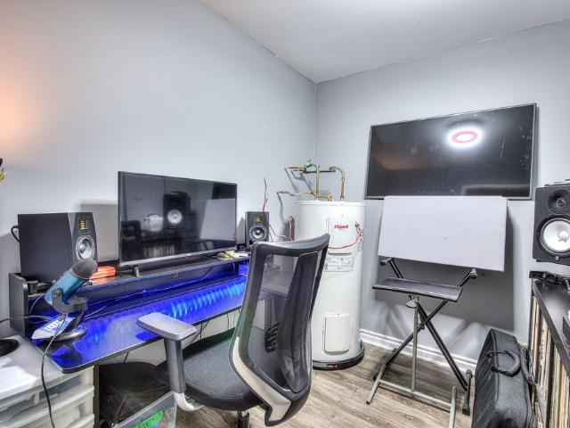 2881 Av. Gonthier, Montréal Mercier, QC H1L
