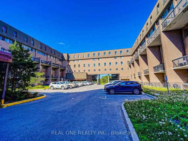 288 165 Cherokee Boulevard, North York | 3Beds/2Bath, Townhouse, $2,980/mo | Condos. Ca