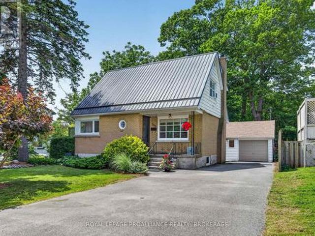 288 Yonge Street, Kingston Central City West, ON, K7M 1G6 house for sale | Listing ID X13538 | Royal LePage