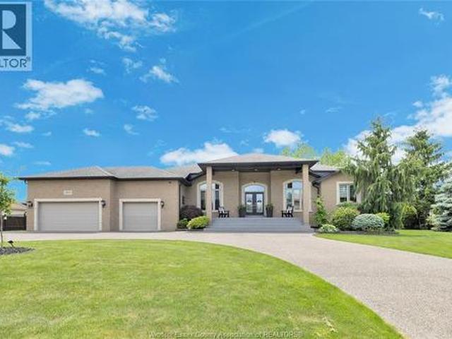 2895 Piccadilly Avenue, Tecumseh, ON, N0R 1L0 house for sale | Listing ID 26013 | Royal LePage