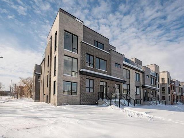 2895 Rue Colbeck, Brossard, QC, J4Z 0S6 Luxury Condo for sale | Listing ID 11061 | Royal LePage Carriage Trade Luxury Properties