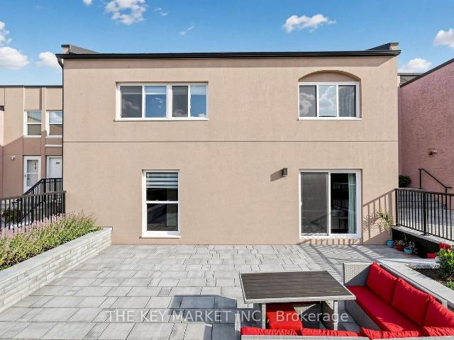 289 3 Constitution Boulevard, Mississauga | 3Beds/1Bath, Townhouse, $528,000 | Condos. Ca