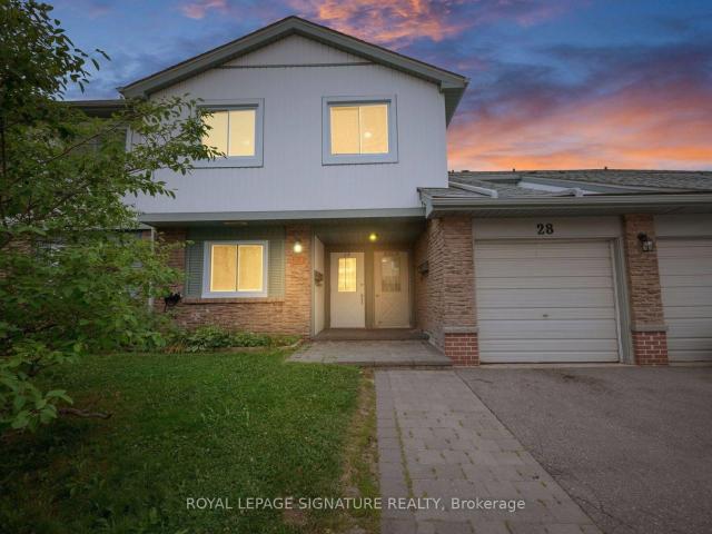 28 6777 Formentera Avenue, Mississauga | 3Beds/1Bath, Townhouse, $575,000 | Condos. Ca