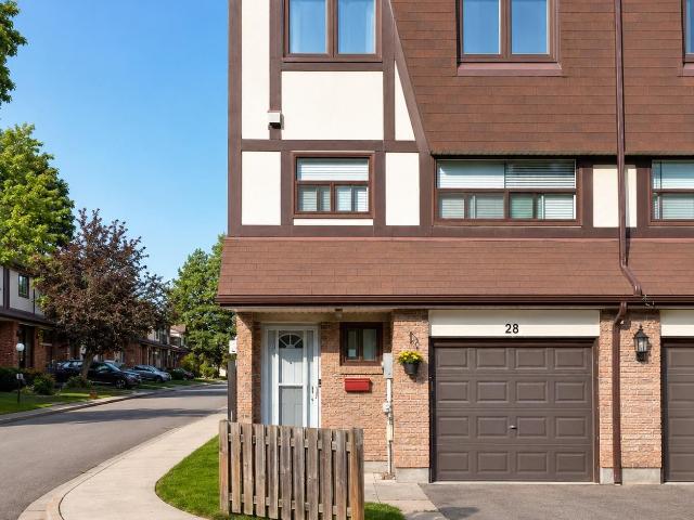 28 1975 Memory Lane, Pickering | For Sale @ $729,800 | Condos. Ca