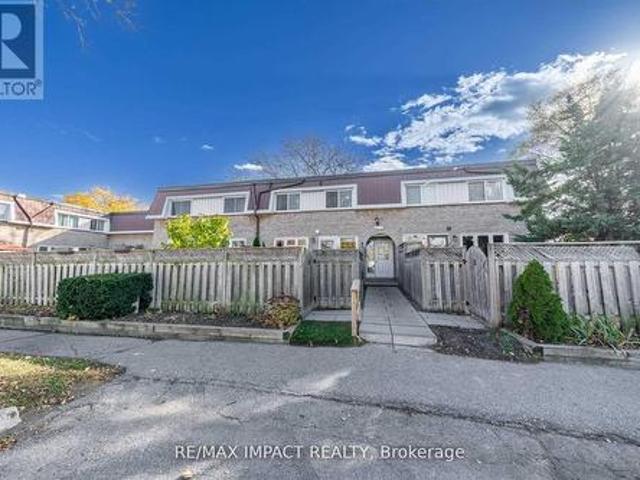 28 33 Taunton Road E, Oshawa, ON, L1G 3T6 townhouse for sale | Listing ID E13419 | Royal LePage