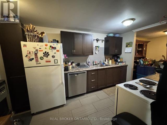 28 TARA CRESCENT, Thorold, Ontario, L2V4M1