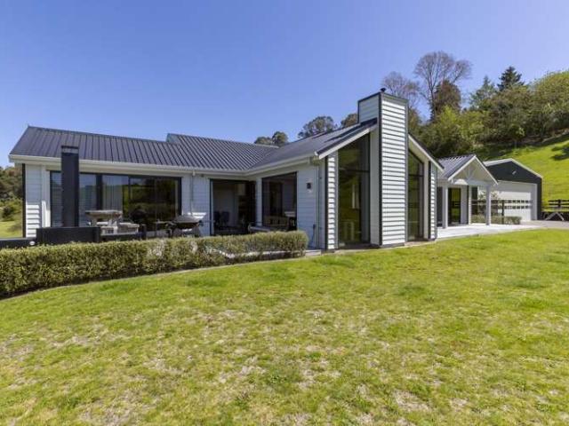28 Te Moenga Park, Acacia Bay, Taupō
