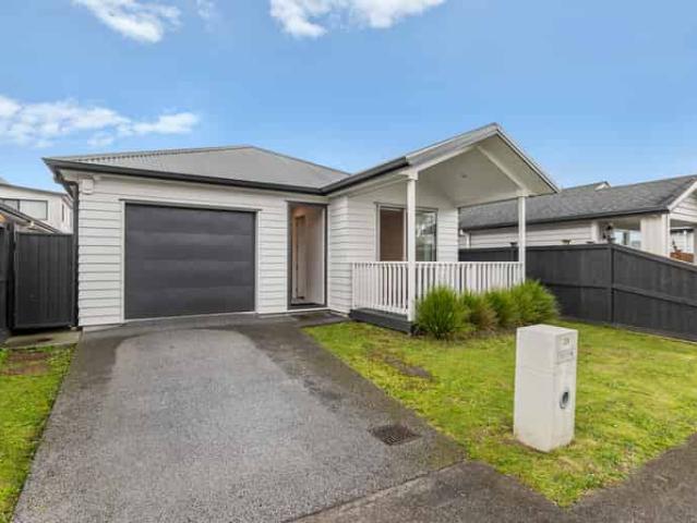 28 Waka Ama Road, Karaka, Franklin