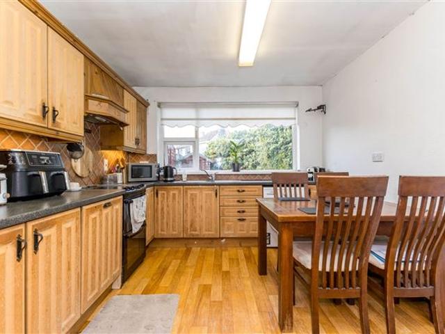 28 Woodbine Park, Raheny, Dublin 5, County Dublin Flynn & Associates Raheny 4837 MyHome. Ie Residential