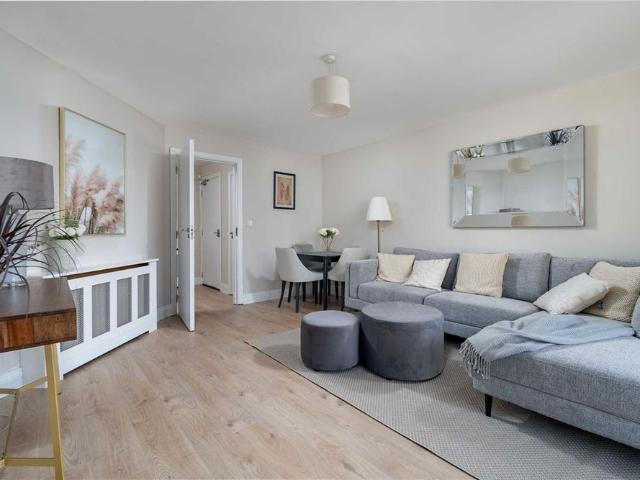 28 Woodbrook Hall, Castleknock, Dublin 15