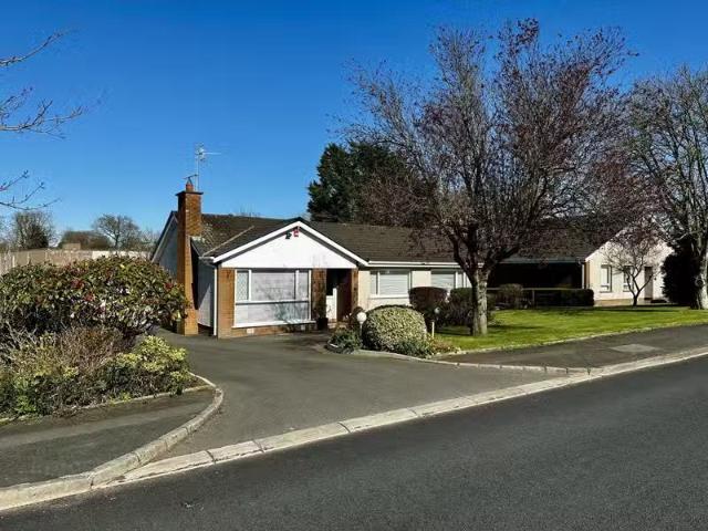 28 Woodford Drive