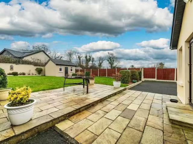 28 Abbotts Wood, Kildangan, Kildare, W34 H054