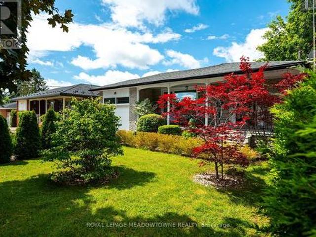 28 Algoma Drive, Guelph, ON, N1E 1C7 house for sale | Listing ID X13471 | Royal LePage