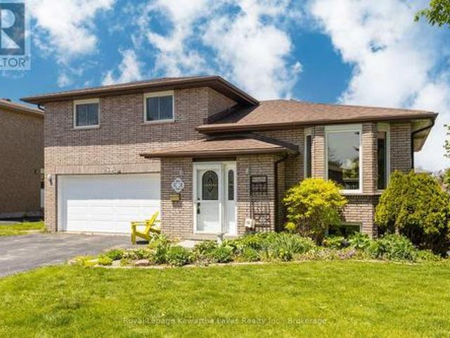 28 Andrew Drive, Kawartha Lakes Lindsay, ON, K9V 5W6 house for sale | Listing ID X13570 | Royal LePage