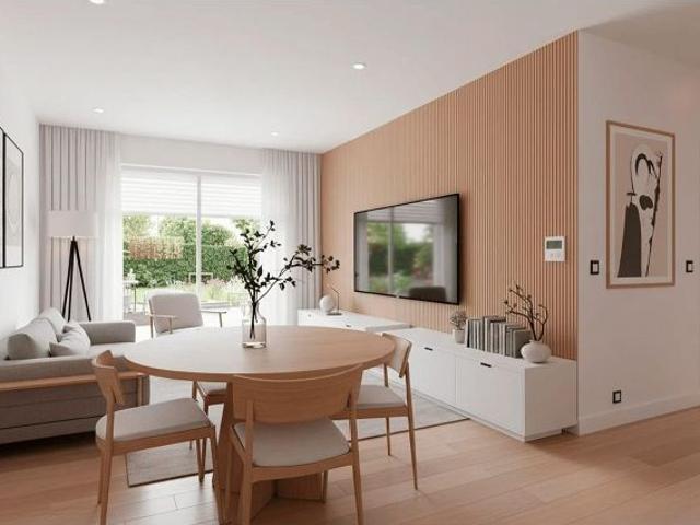 28 APARTAMENTOS CON GARAJES, TRASTEROS Y PISCINAS