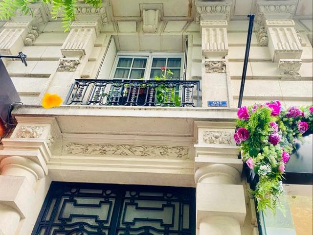 28 Av. Félix Faure 15e Métro Félix Faure 55 m²