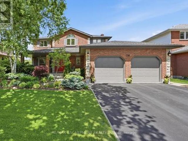 28 Bathgate Drive, Guelph, ON, N1L 1A8 house for sale | Listing ID X13245 | Royal LePage