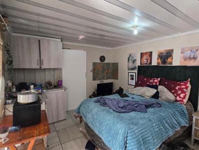 28 Bedroom House in Burgersdorp
