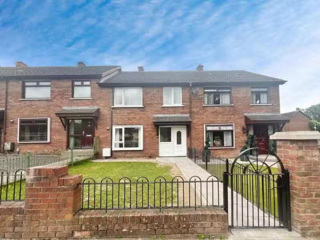 28 Blacks Road