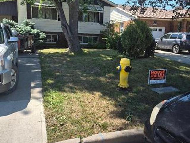 28 Bridle Path Road, Out Of Area, ON, N8A 4Z3 house for sale | Listing ID X13637 | Royal LePage
