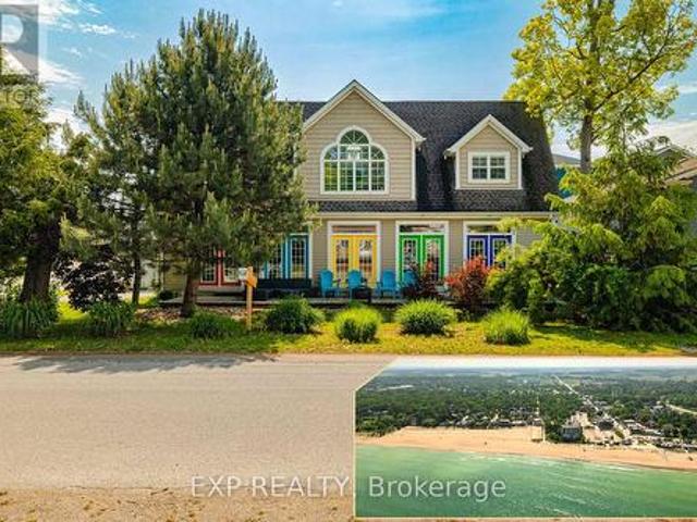 28 Centre Street, Lambton Shores, ON, N0M 1T0 house for sale | Listing ID X12226 | Royal LePage