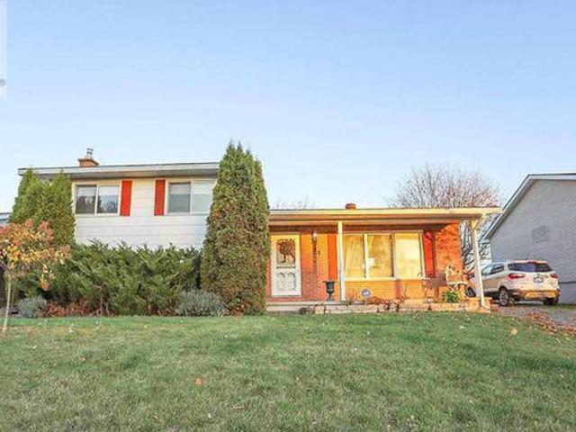 28 Charlotte DR Sault Ste Marie Ontario
