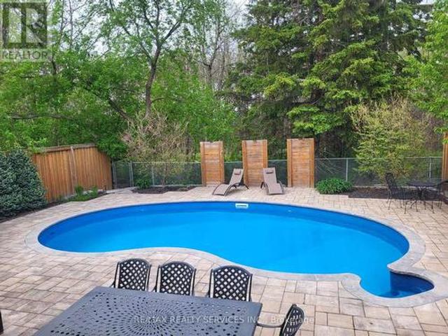 28 Chickadee Crescent, Brampton, ON, L6Z 3L2 house for sale | Listing ID W13475 | Royal LePage