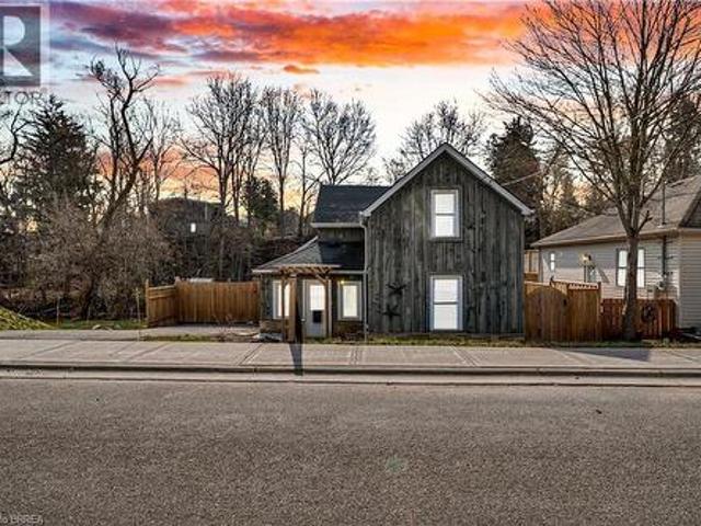 28 Church Street W, Acton, ON, L7J 1K2 house for sale | Listing ID 40811 | Royal LePage