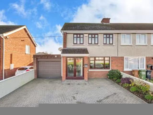 28 Coolmine Park, Blanchardstown, Dublin 15, D15R8PH is for sale