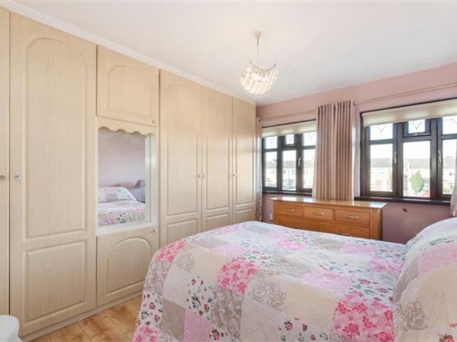 28 Coolmine Park, Blanchardstown, Dublin 15 DNG Castleknock 4897 MyHome. Ie Residential