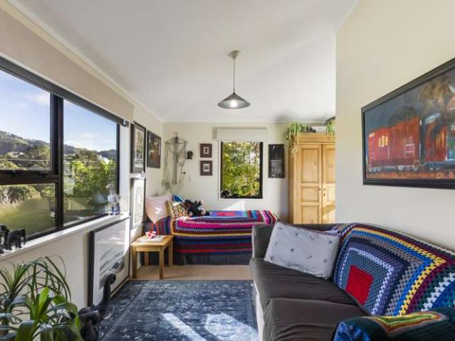 28 Creswick Terrace, Northland, Wellington City